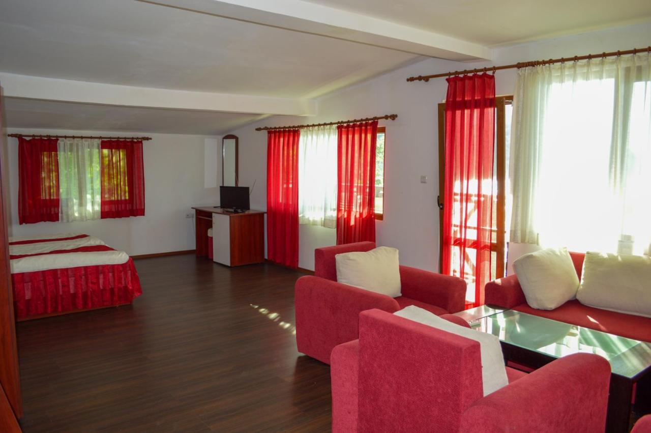 Hotel Romantika فارنا المظهر الخارجي الصورة